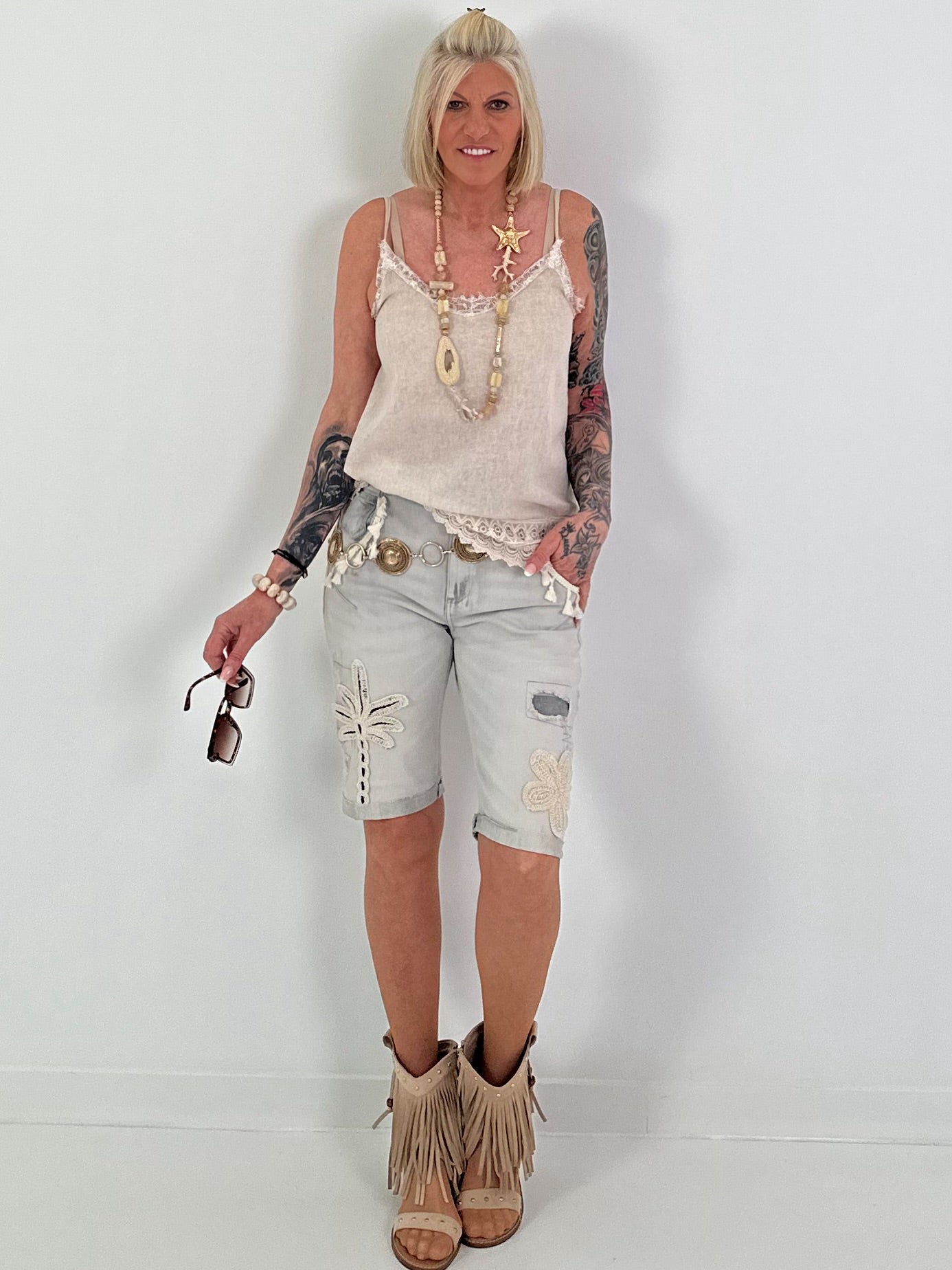 Top with lace and crochet details - beige