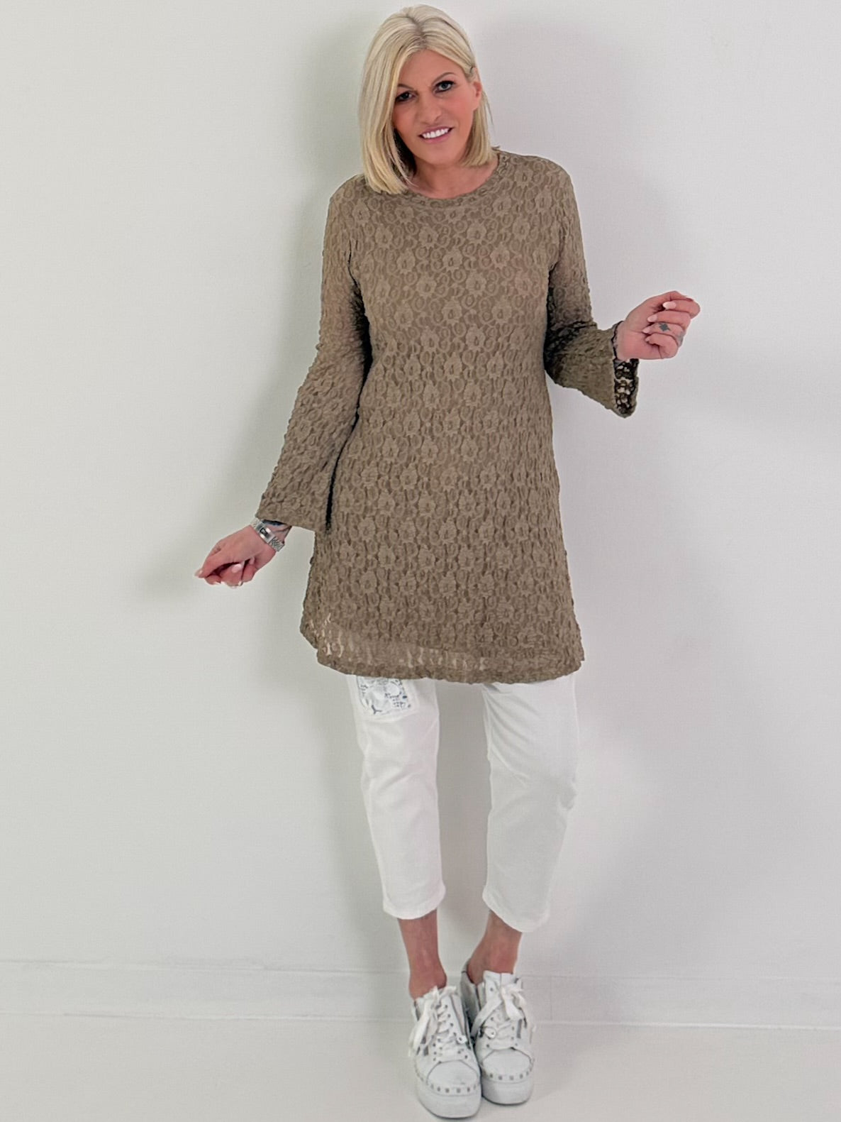 Spitzentunika/Kleid mit Eingriffstaschen - taupe