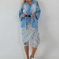 Jeanshemd mit Cold Shoulder und fransigen Abschlüssen - hellblau