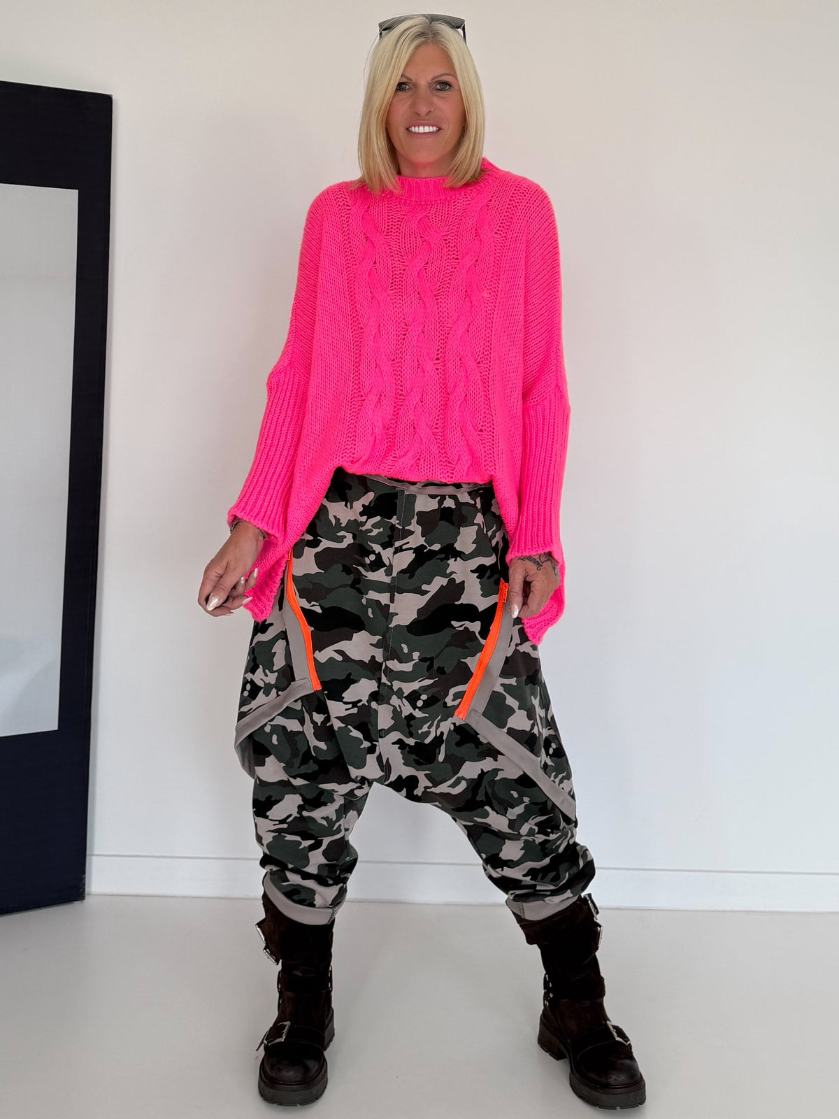 Pullover mit Stulpenärmeln und Zopfmuster - neonpink