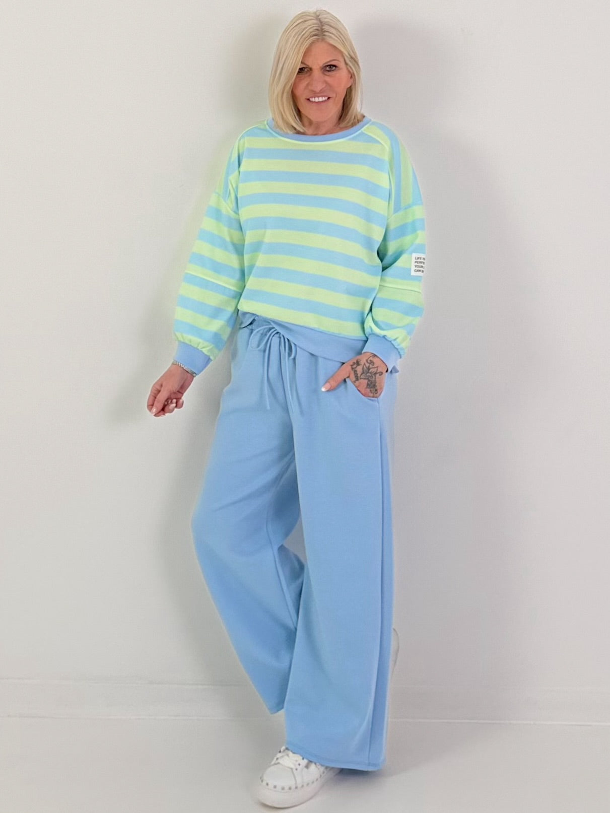 Zweiteiler mit Streifen - lindgrün-hellblau