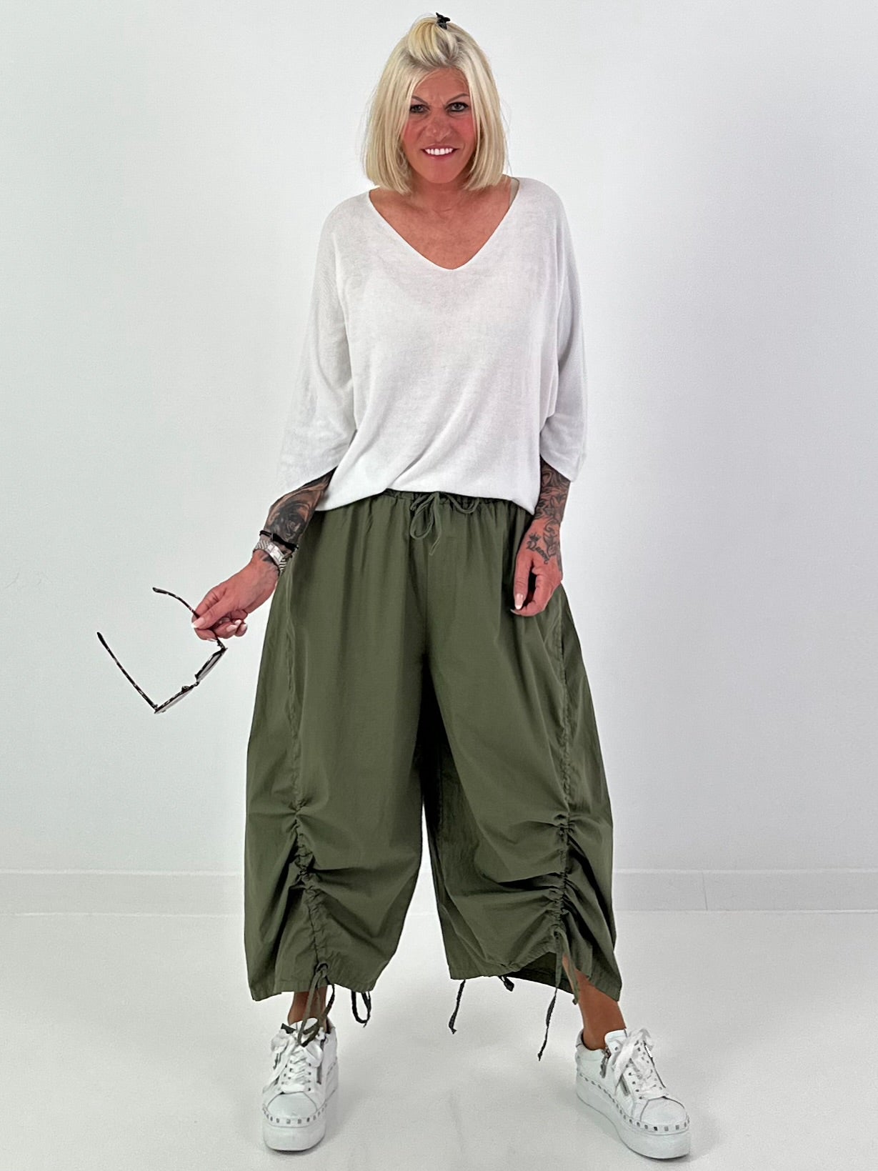 Fine knit short-sleeve sweater - white