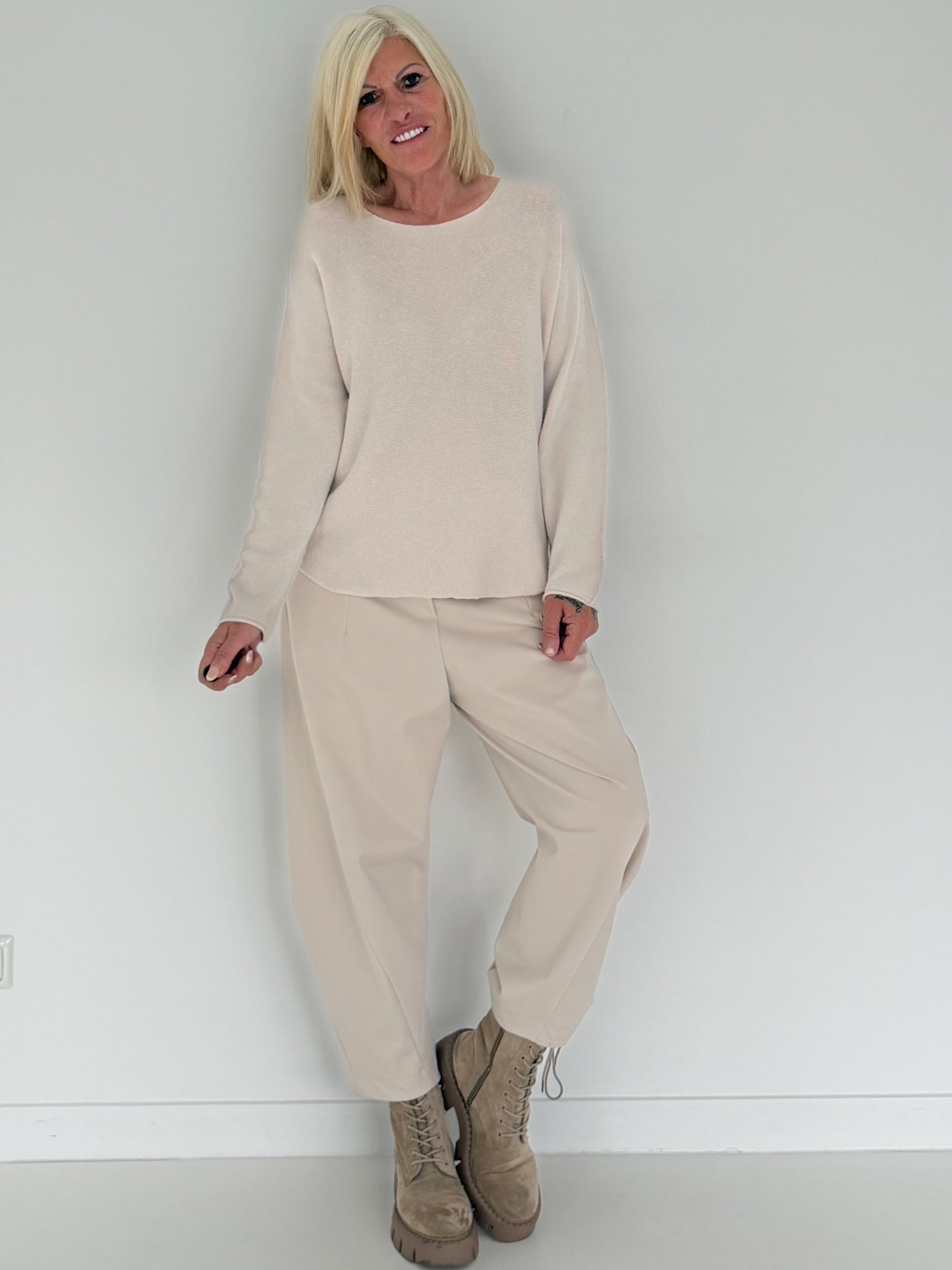 Soft Basic Sweater - beige