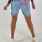 Jeansshort mit Ösen-Abschlüssen - hellblau