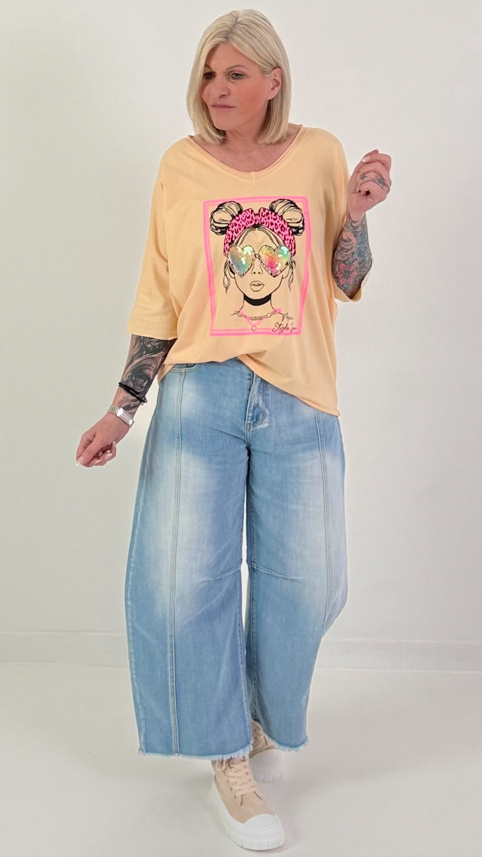 Oversized T-shirt met print op de voorkant - abrikoos