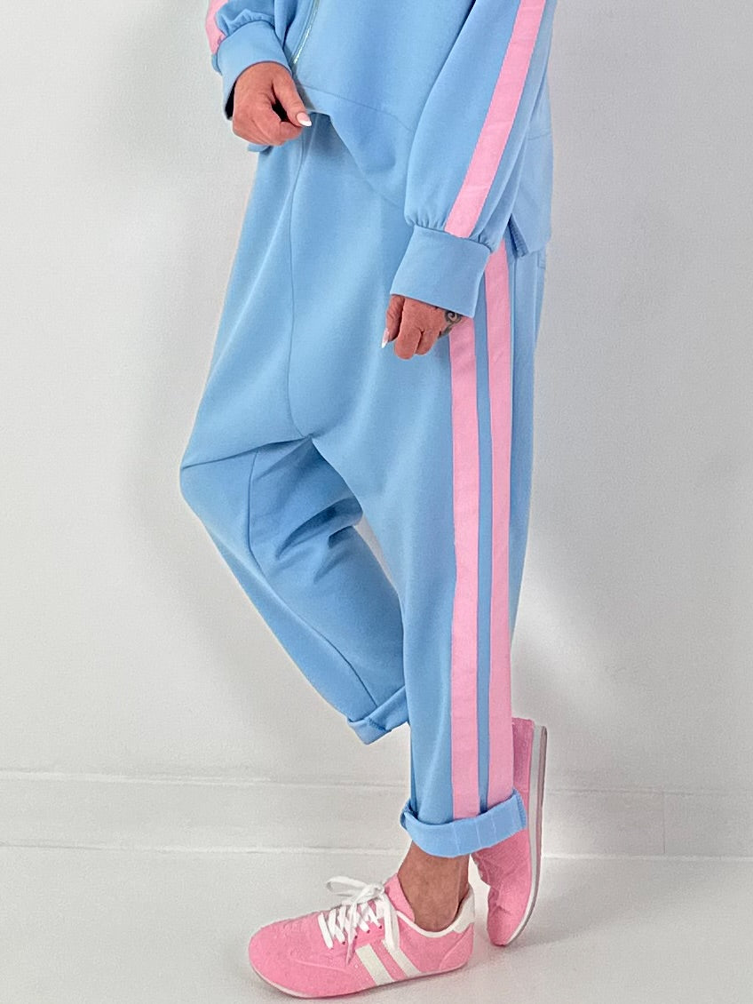 Sweat Baggy mit Streifen - hellblau