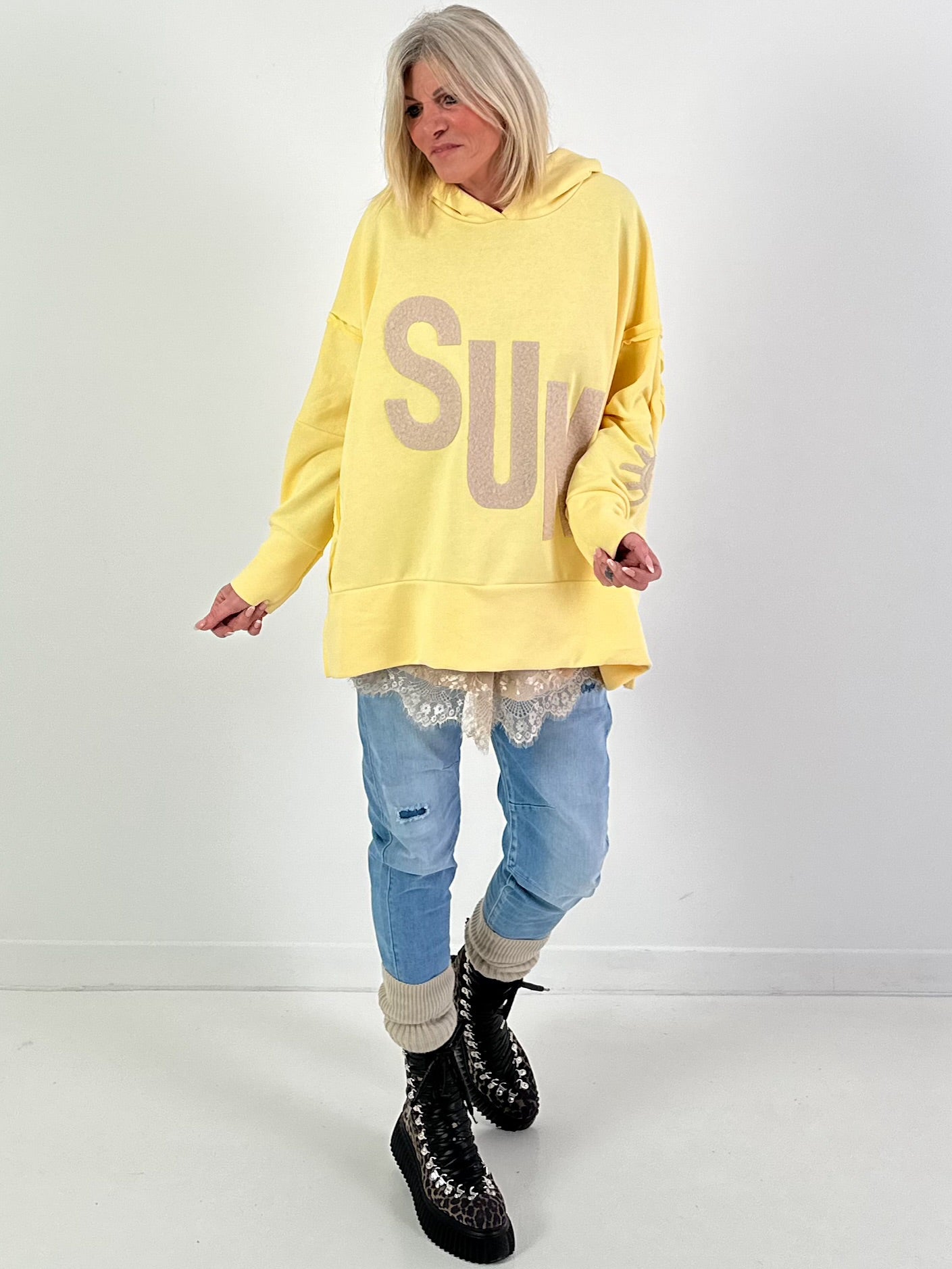 Blouse model "Peek-a-Boo" - 4 kleuren