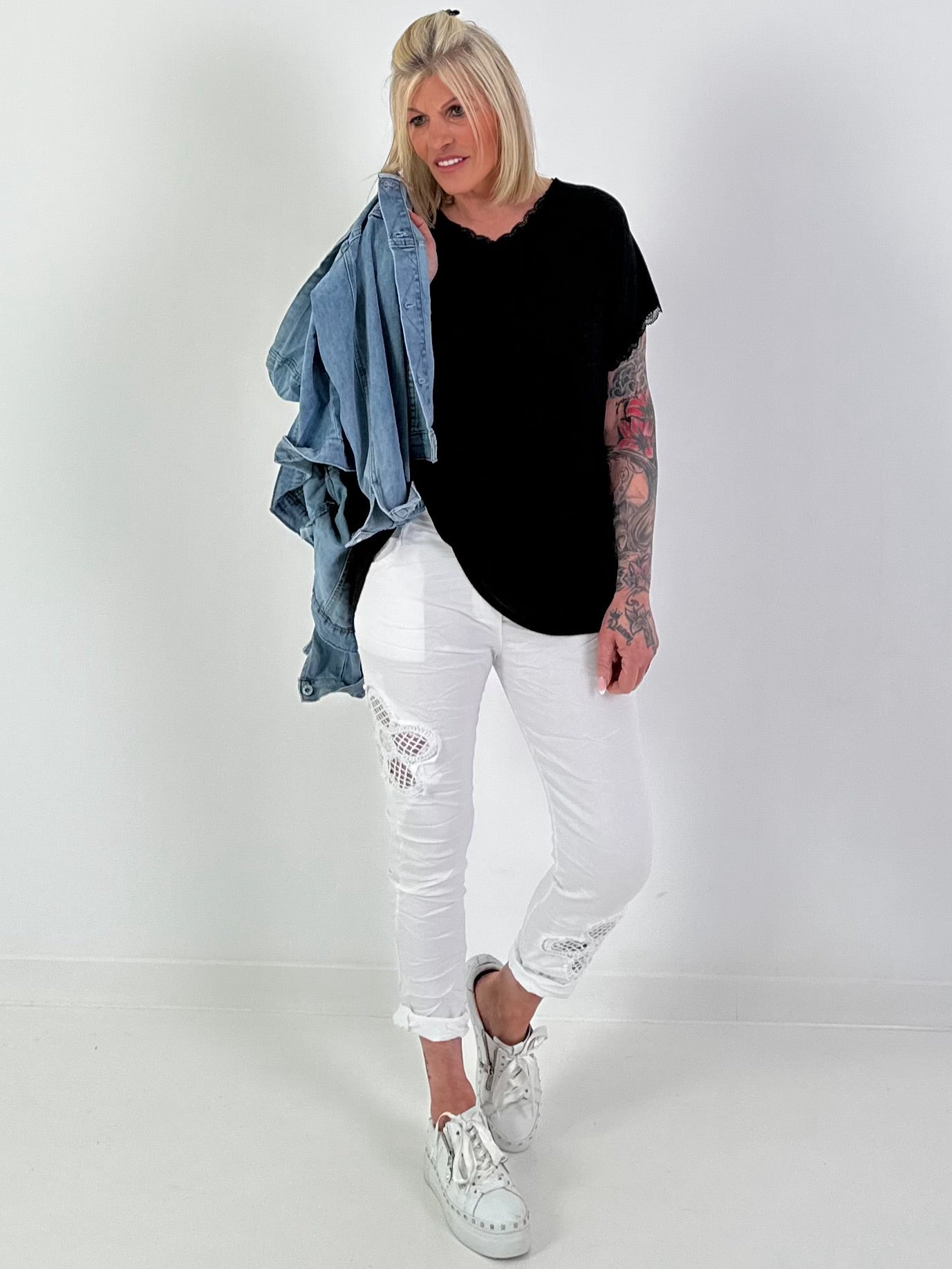 T-Shirt with Back Tie - Black
