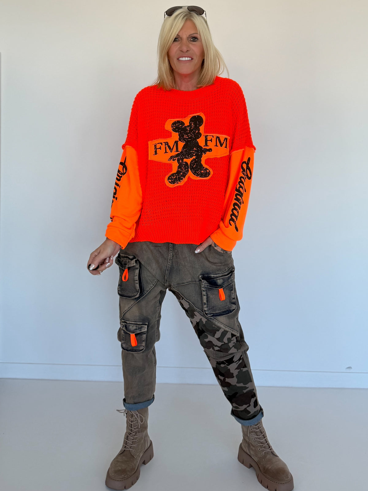 Grobstrickpullover mit Sweatärmeln - neonorange