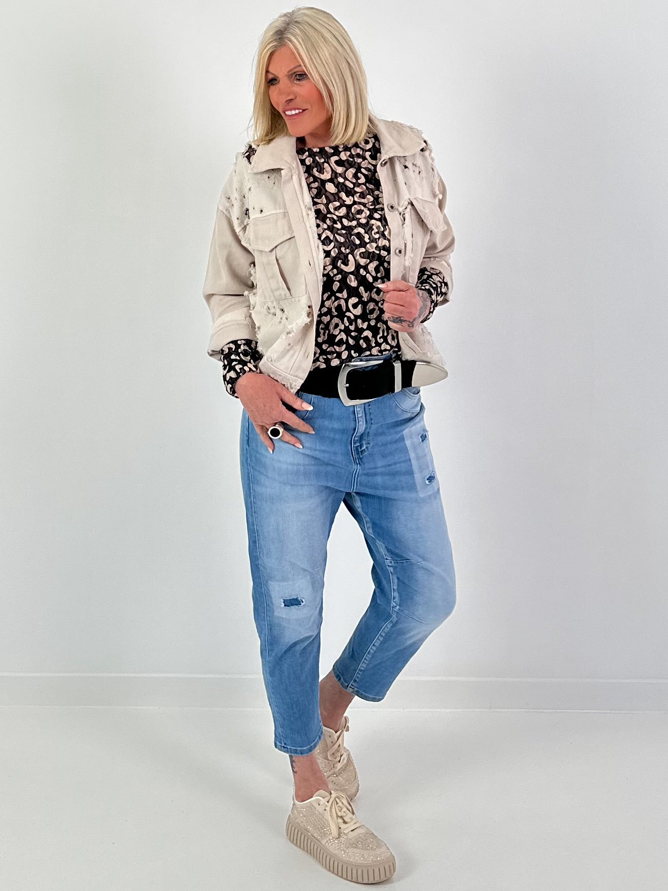 Lace top with leopard print - black-beige