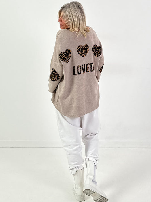 Strickpullover Modell "Loved Edition" - beige ( lieferbar ab ca. 09.12.25)