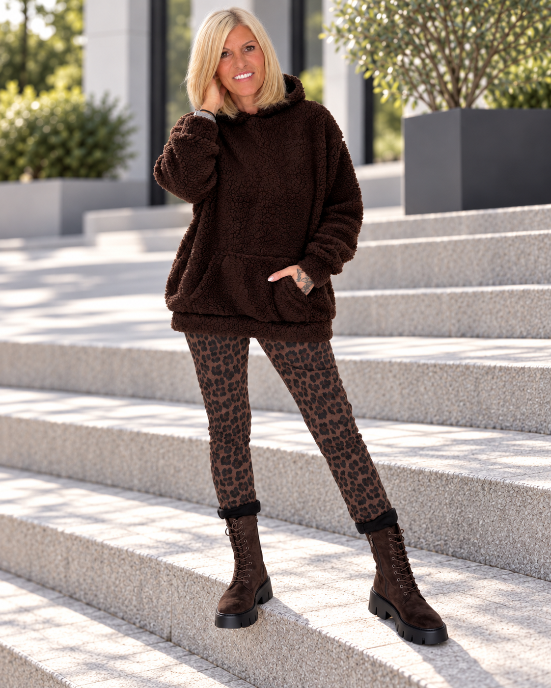 Hoodie in Teddy-Curl-Optik - mokka