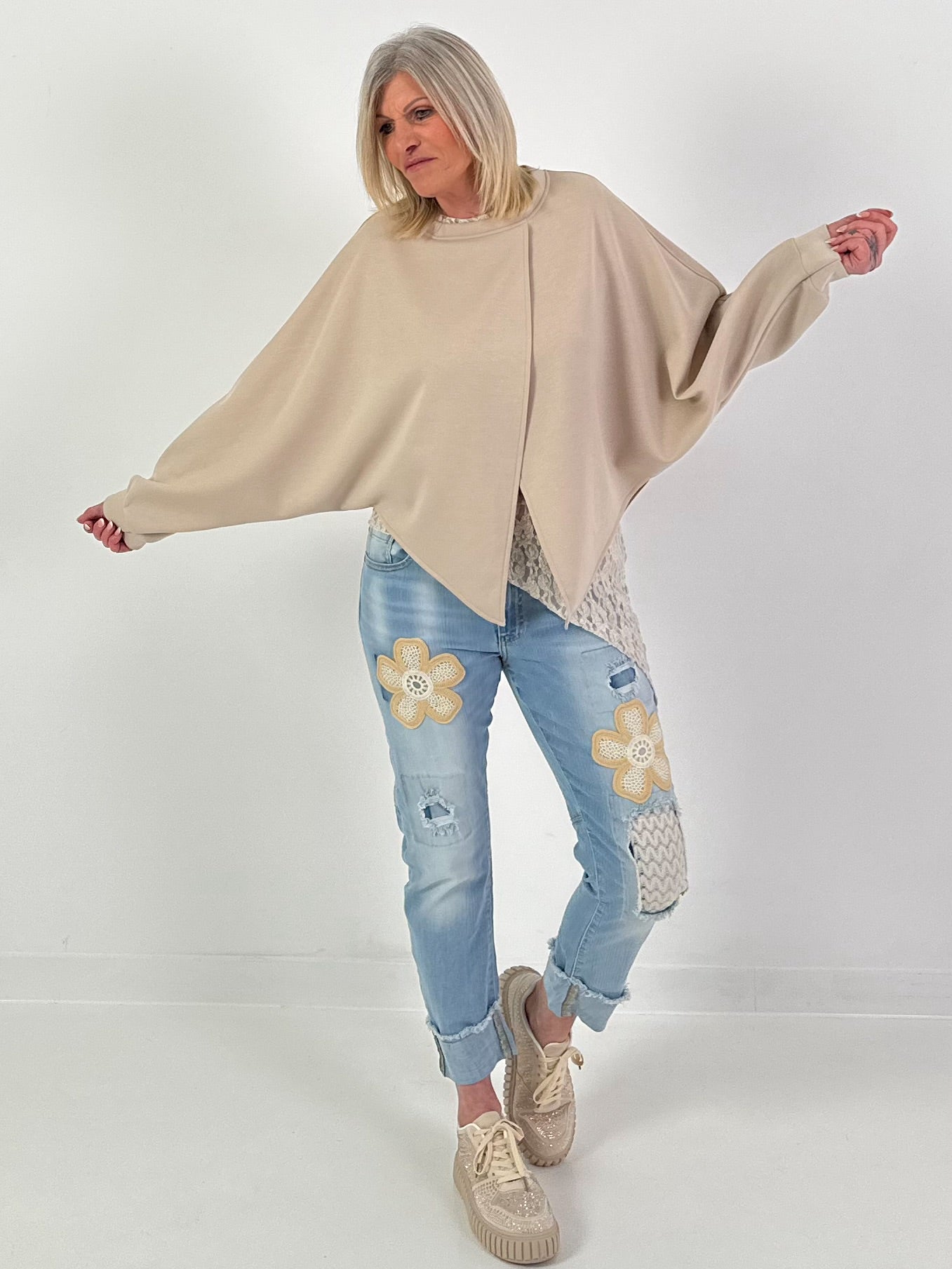 Oversized Sweater überlappend - beige