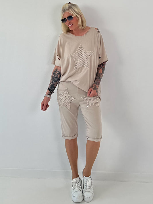 T-Shirt mit Häkelstern-Nieten-Cut-Outs - beige