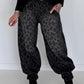 Jeans-Pumphose im Allover-Leoprint mit Gürtel - used-black ( lieferbar ab ca.09.10.26)