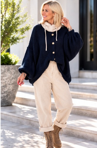 Kuschelige Oversized Strickjacke mit Außennähten - marine