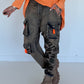 Baggy-Jeans in Used-Optik mit Camouflage-Applikationen - used-denim