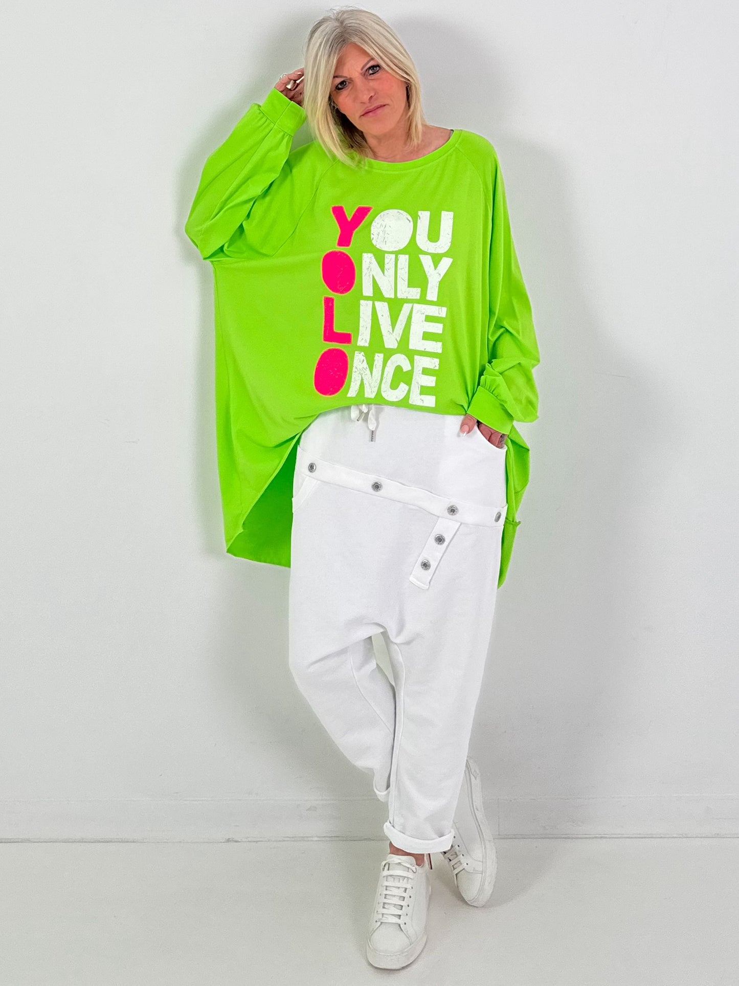 Oversized Shirt Modell "Life Power" - apfelgrün