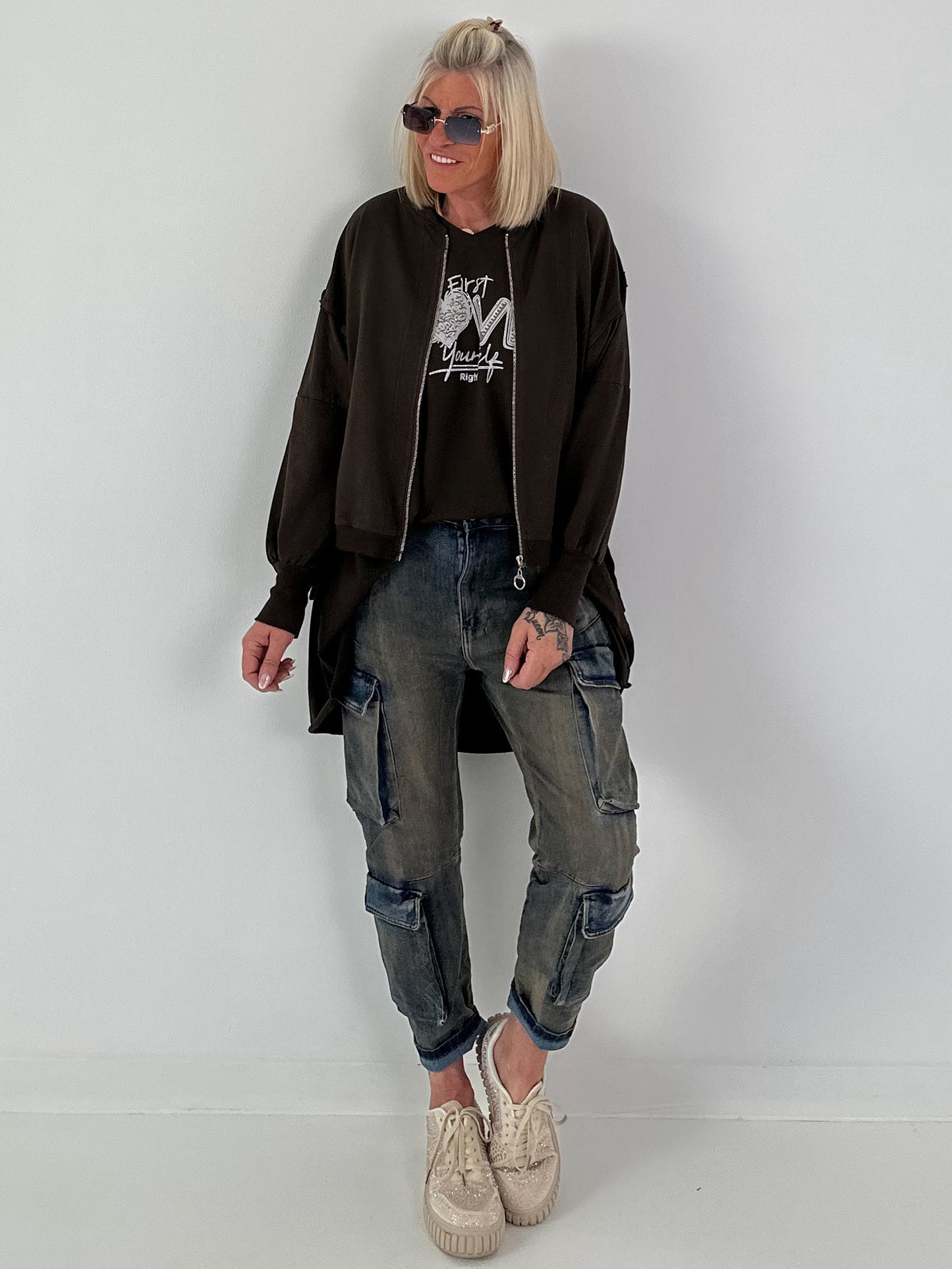 Jacke mit Rückenprint - mokka