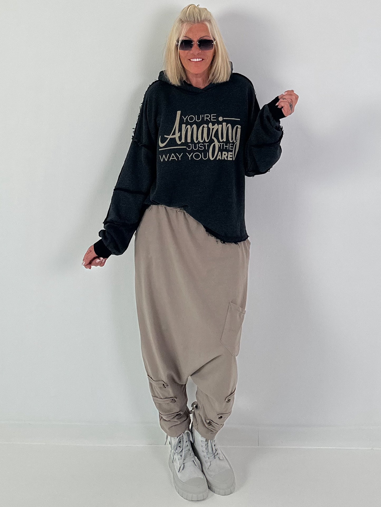 Hoodie Amazing - anthrazit