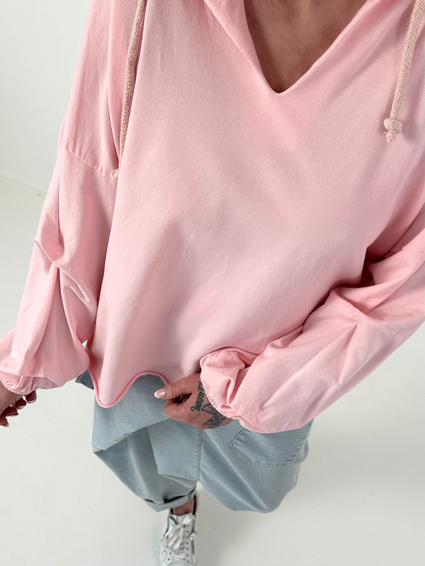 Hoodie mit V-Neck - rosa