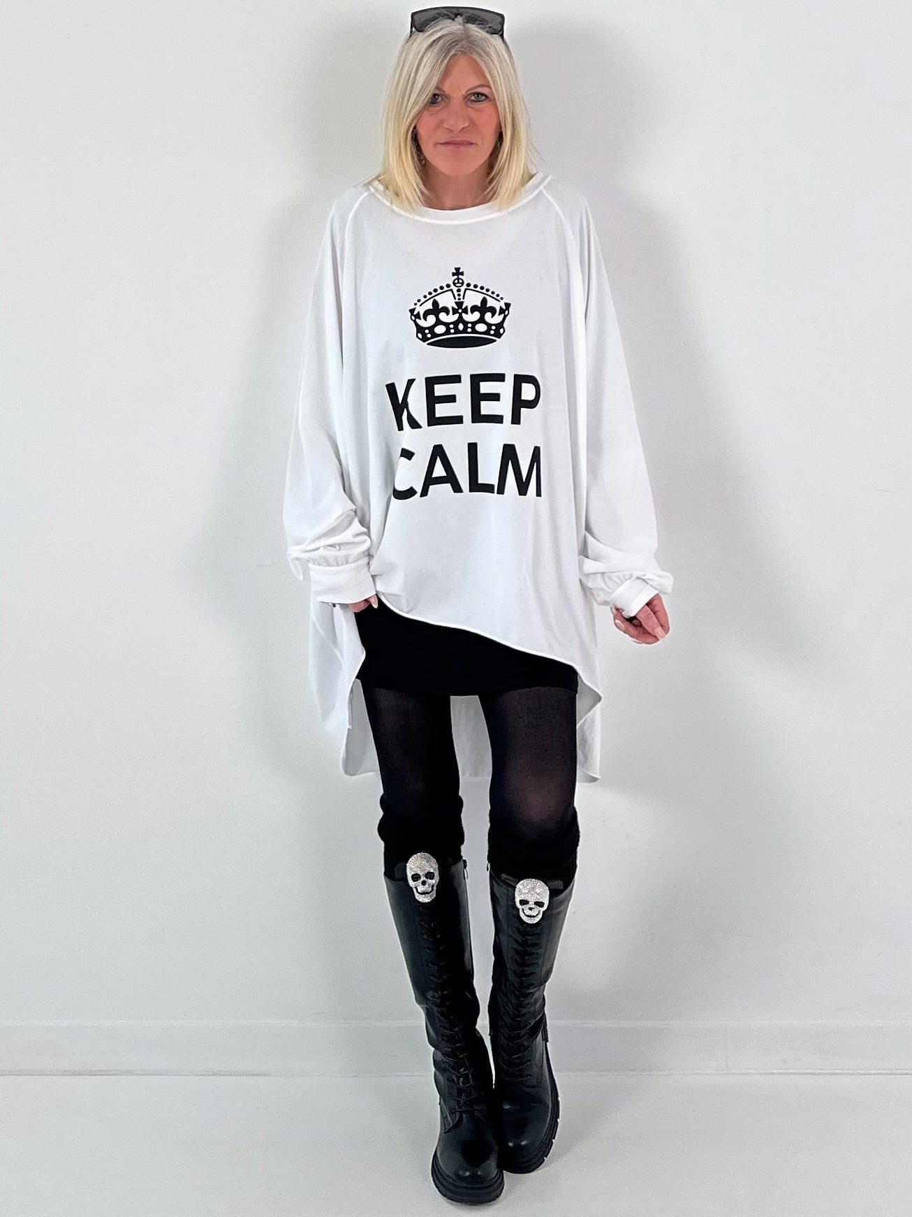 Oversized shirt model "KEEP CALM" - white