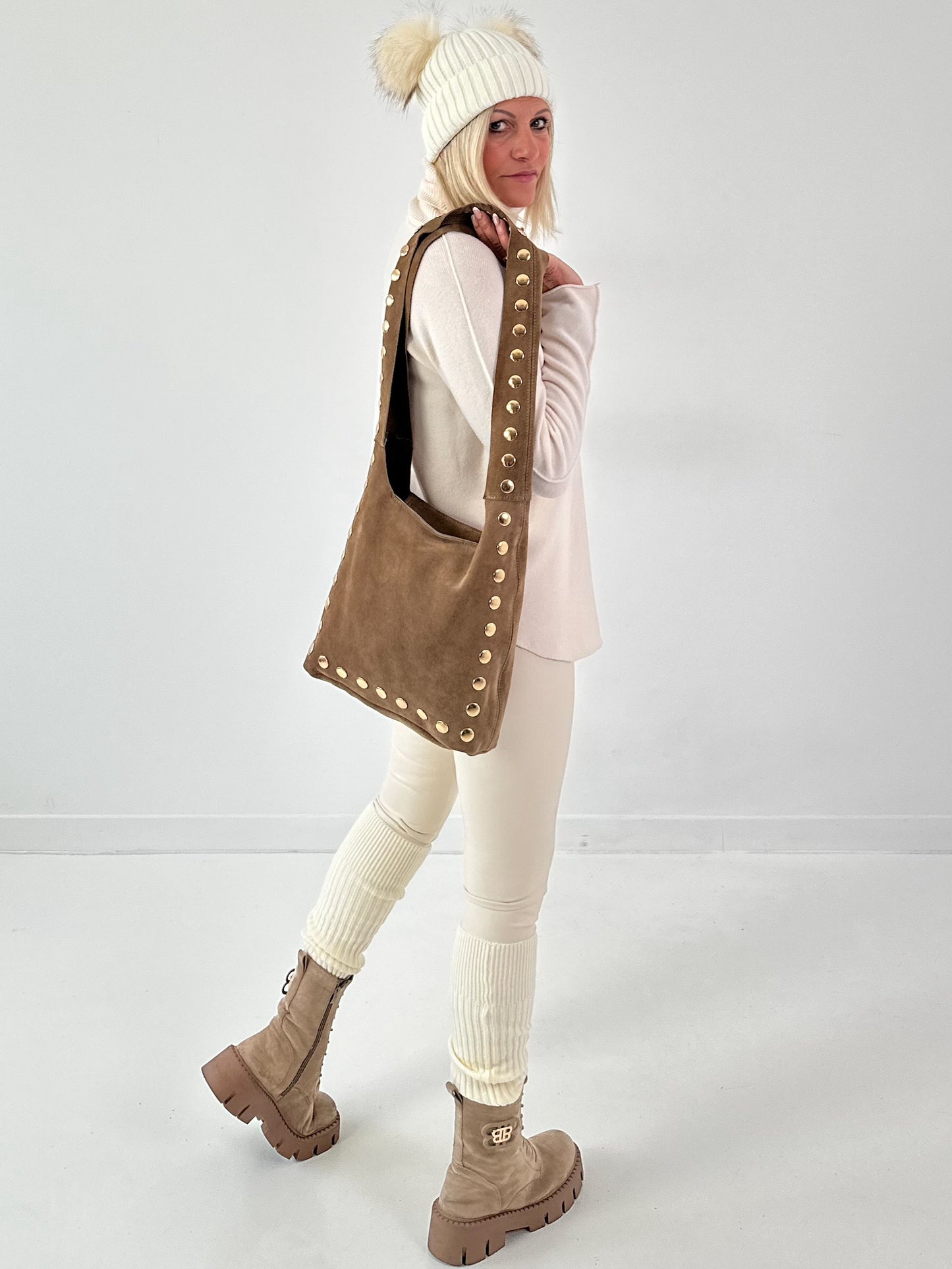 Suede bag model "Nomad" - taupe