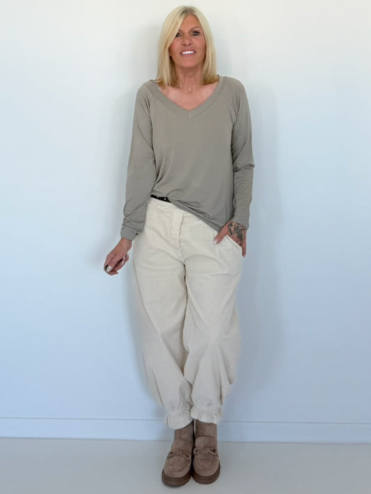 Basic Shirt mit V-Neck - taupe