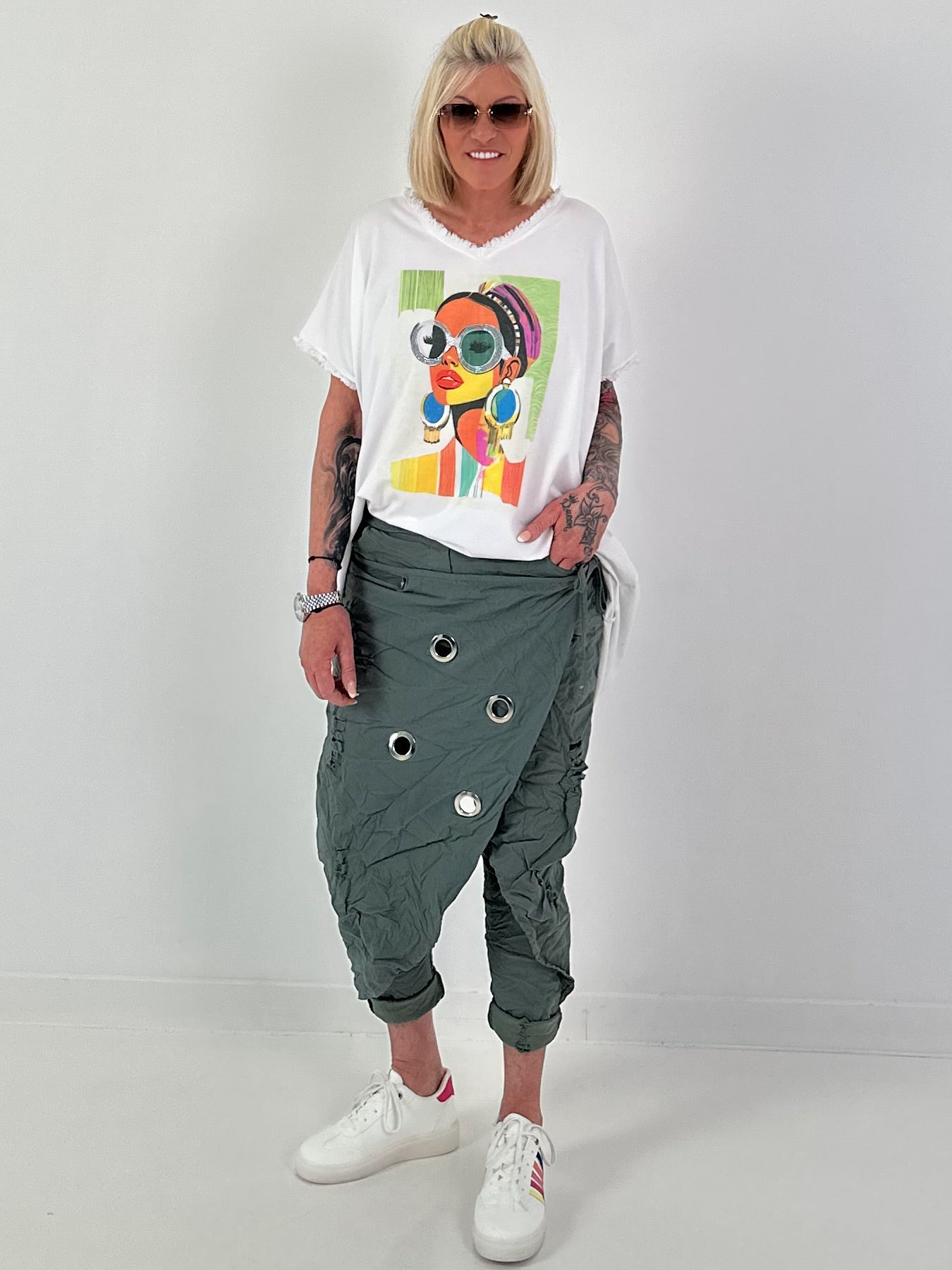 Oversized T-shirt with front print - white