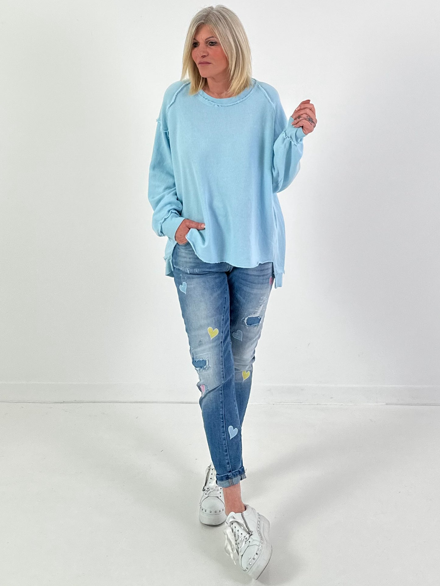 Sweatshirt Modell "Backheart" - hellblau