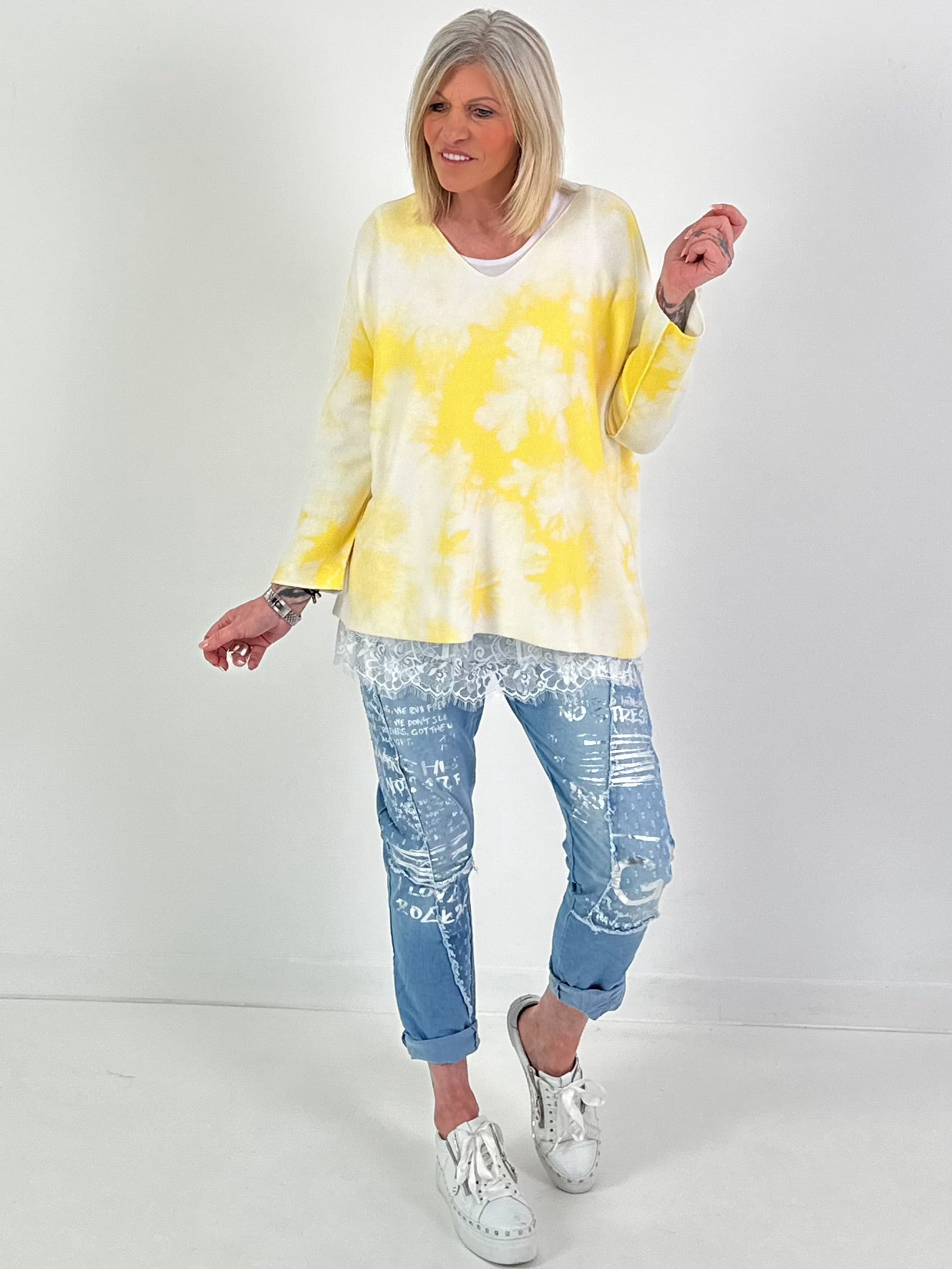 Pullover Batikmuster - weiss-gelb