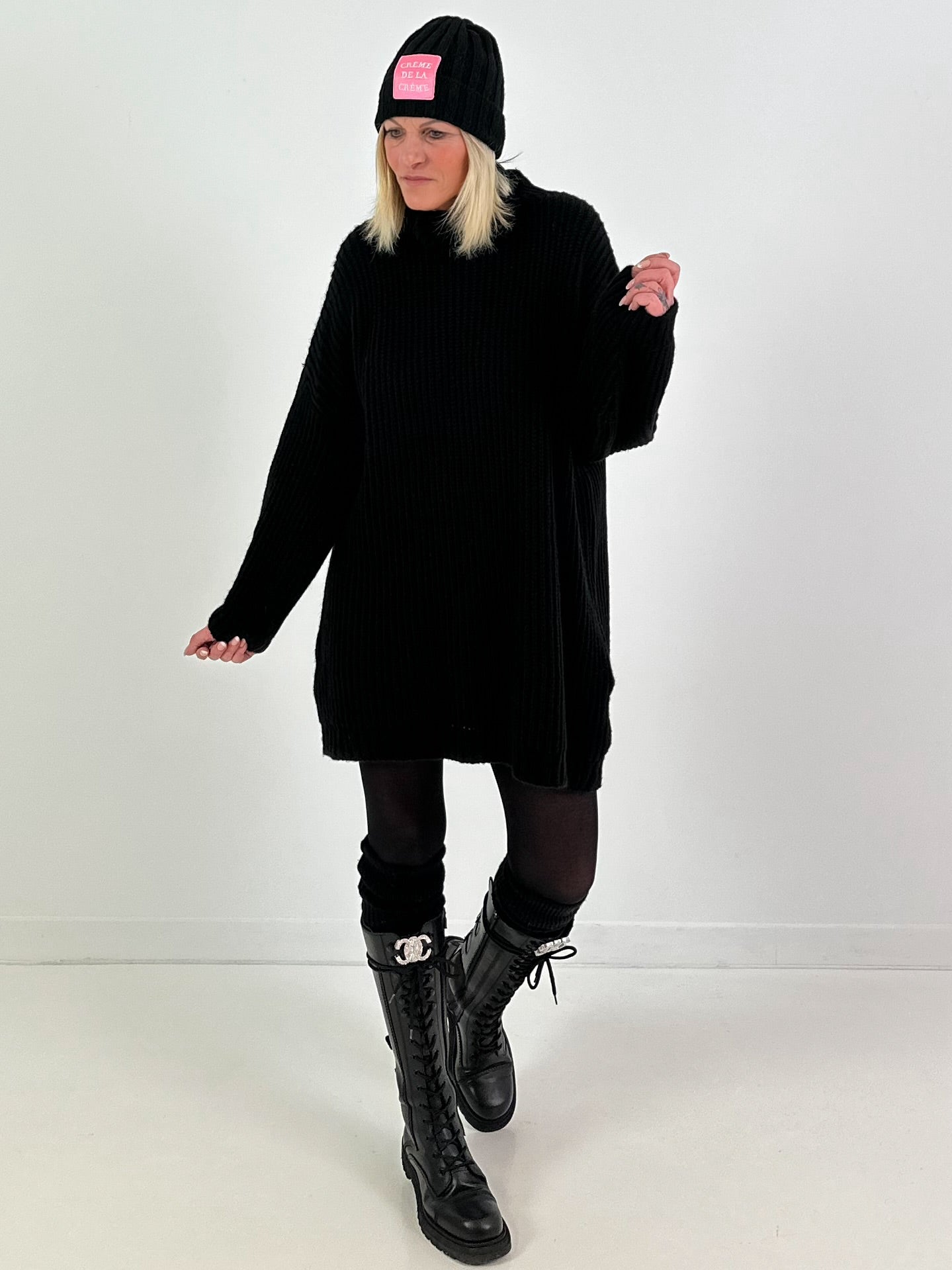 Longpullover/Kleid Modell "Embrace" - schwarz