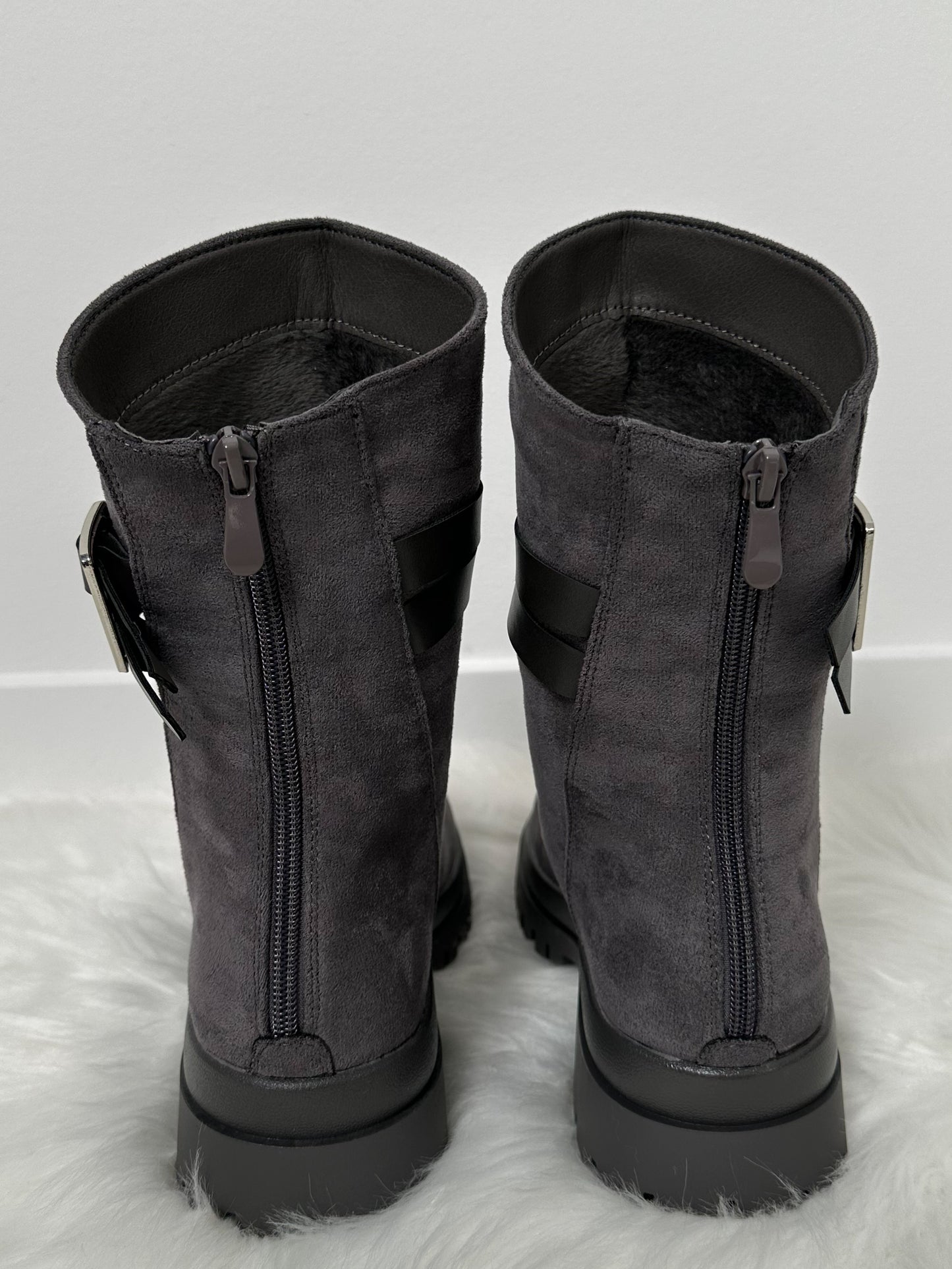 Bootie model "Buckle" - anthracite