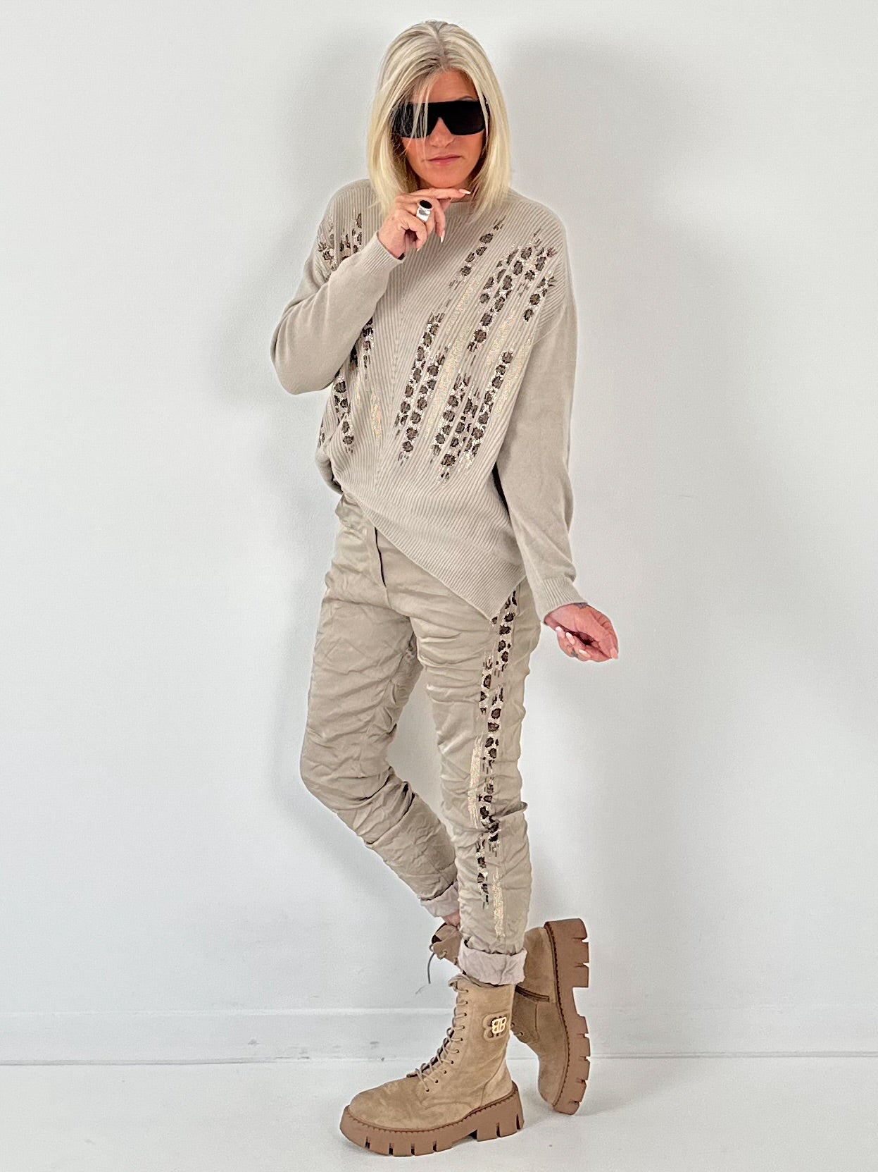 Sweater model "Wildstyle" - beige