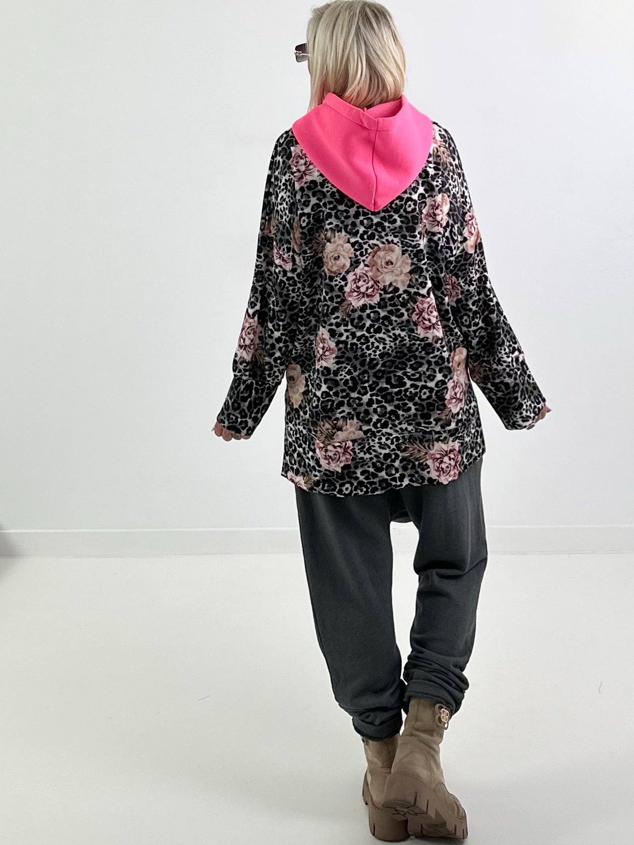 Hoodie mit Neonkapuze und Print - anthrazit-mehrfarbig