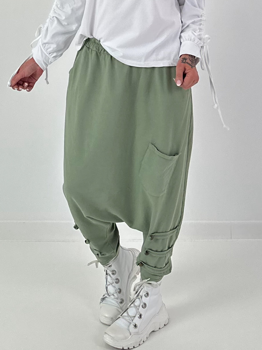 Haremhose mit Knopfdetails - oliv