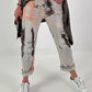 Jeans mit Batikmuster - grau-neonorange-dunkelbraun