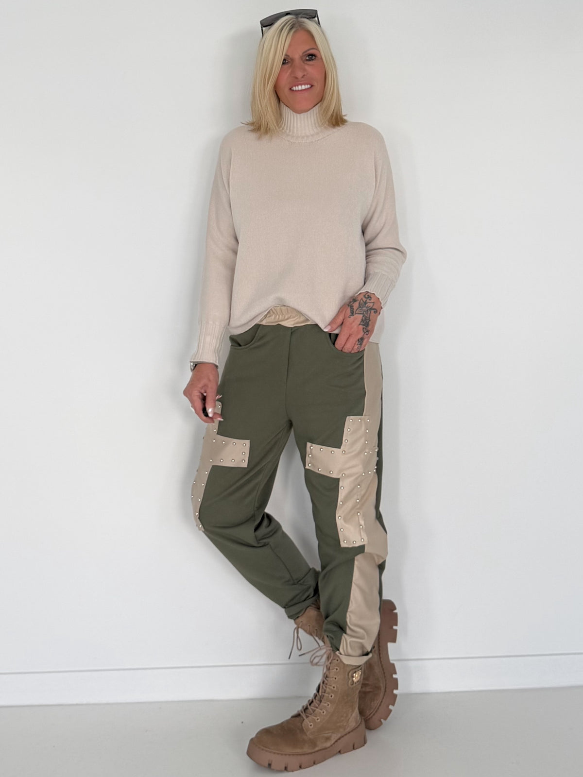 Sweathose im Materialmix - oliv-beige