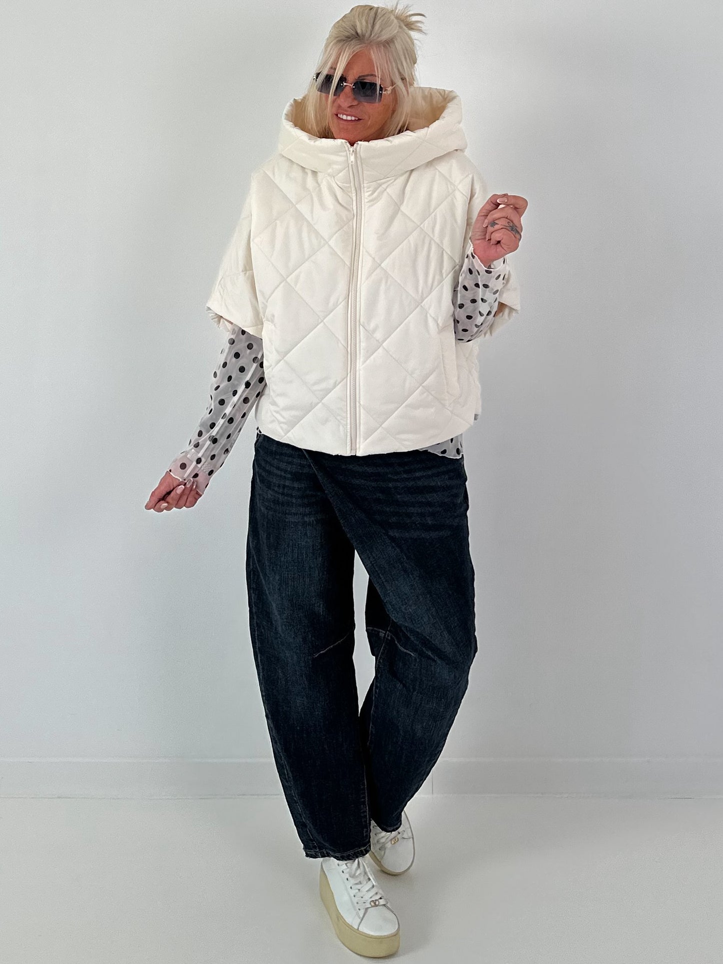 Jacket with XL collar and hood - cream