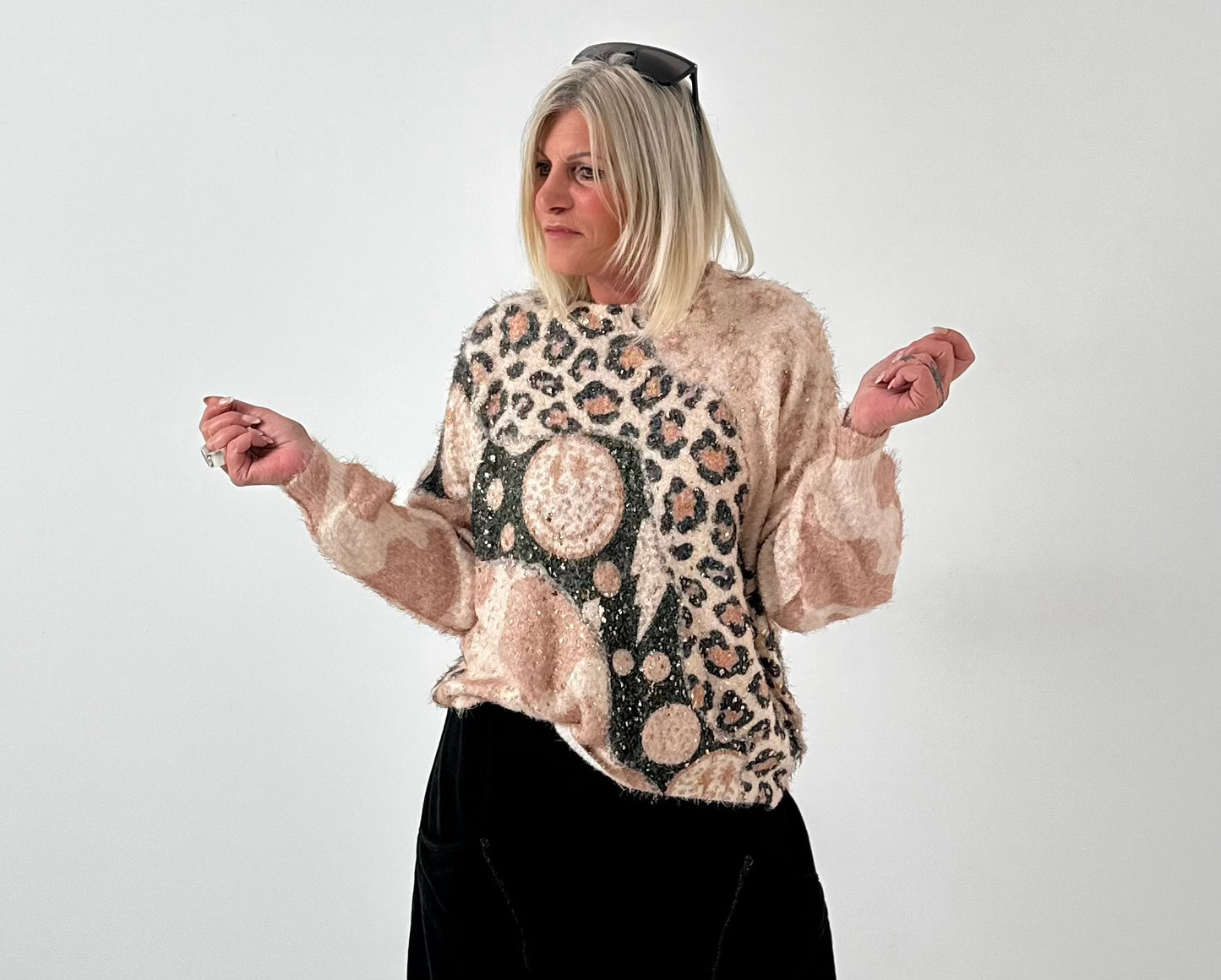 Sweater model "Glam Smile" - beige-multicolored