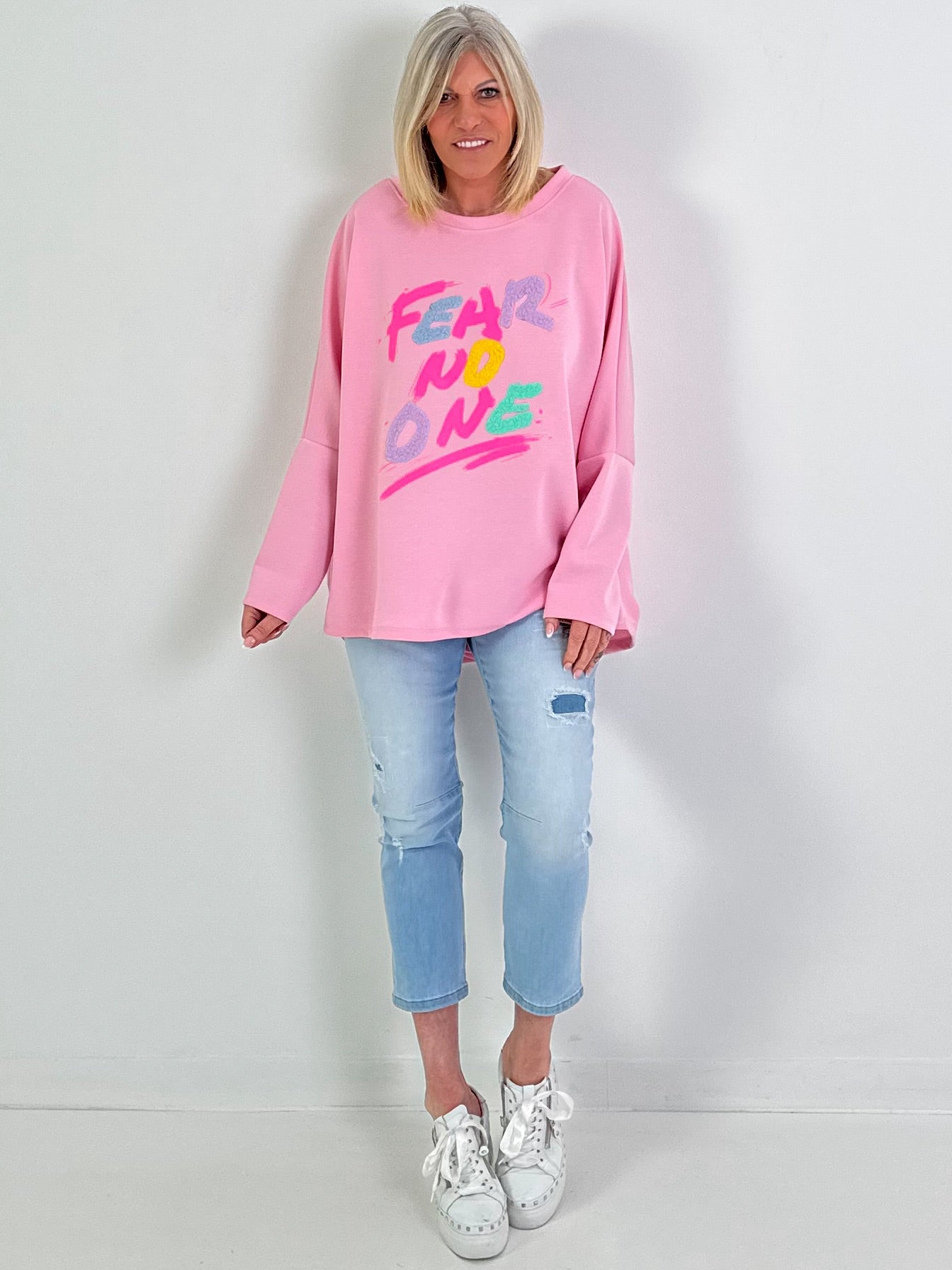 Trui model "Fear no one" - roze