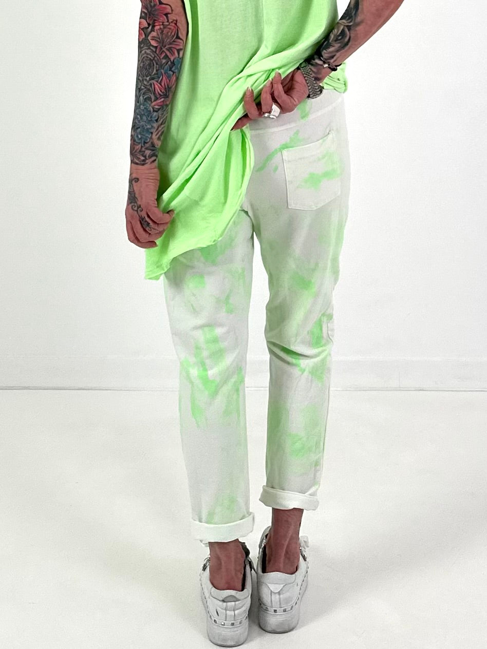 Batik-Hose mit tiefen Taschen - weiss-neongrün