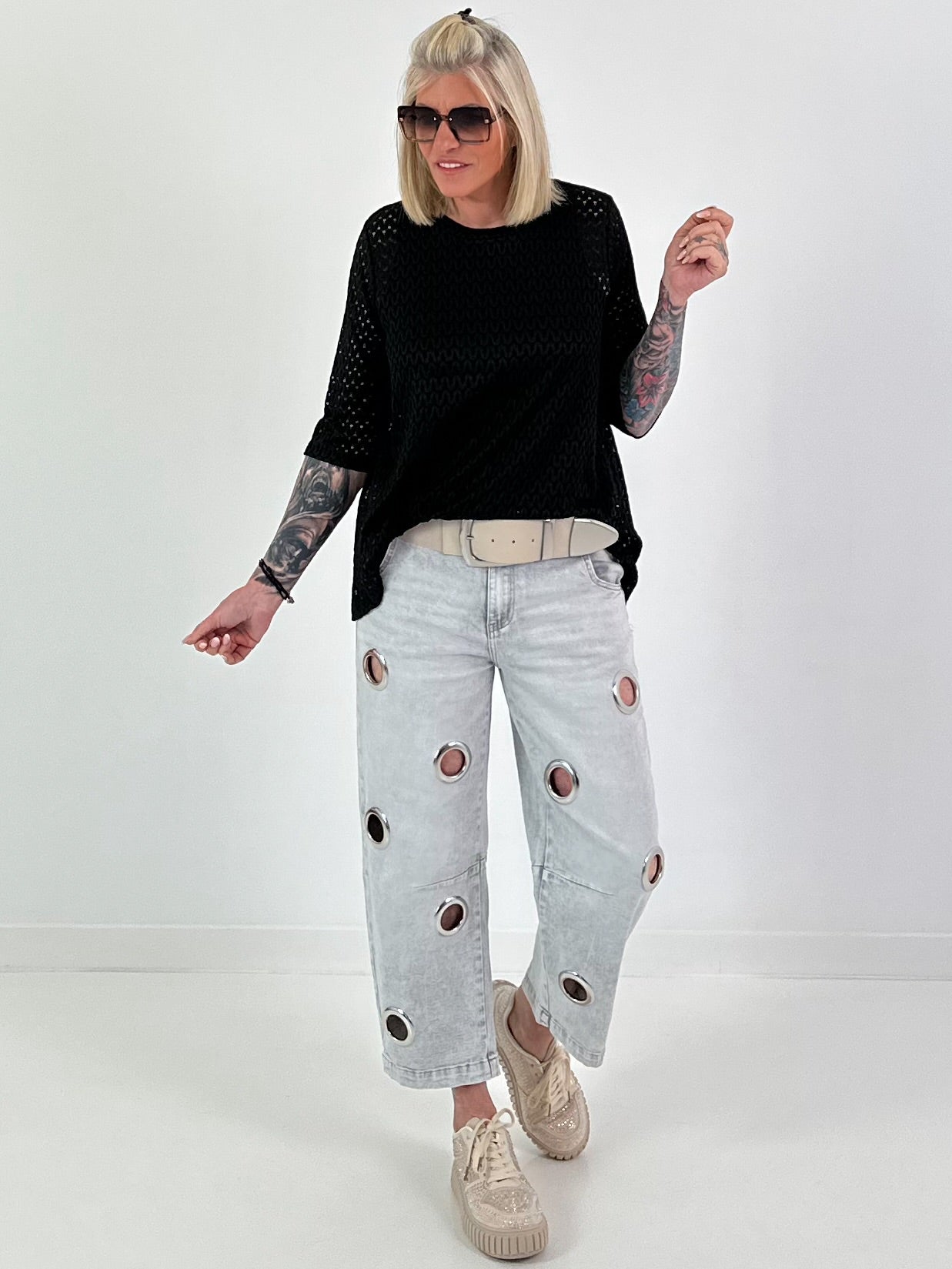 T-shirt with half sleeves - black