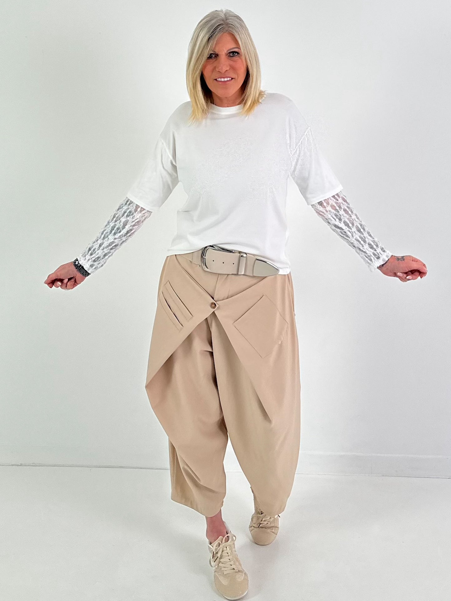 Shirt mit Spitzenärmeln - weiss