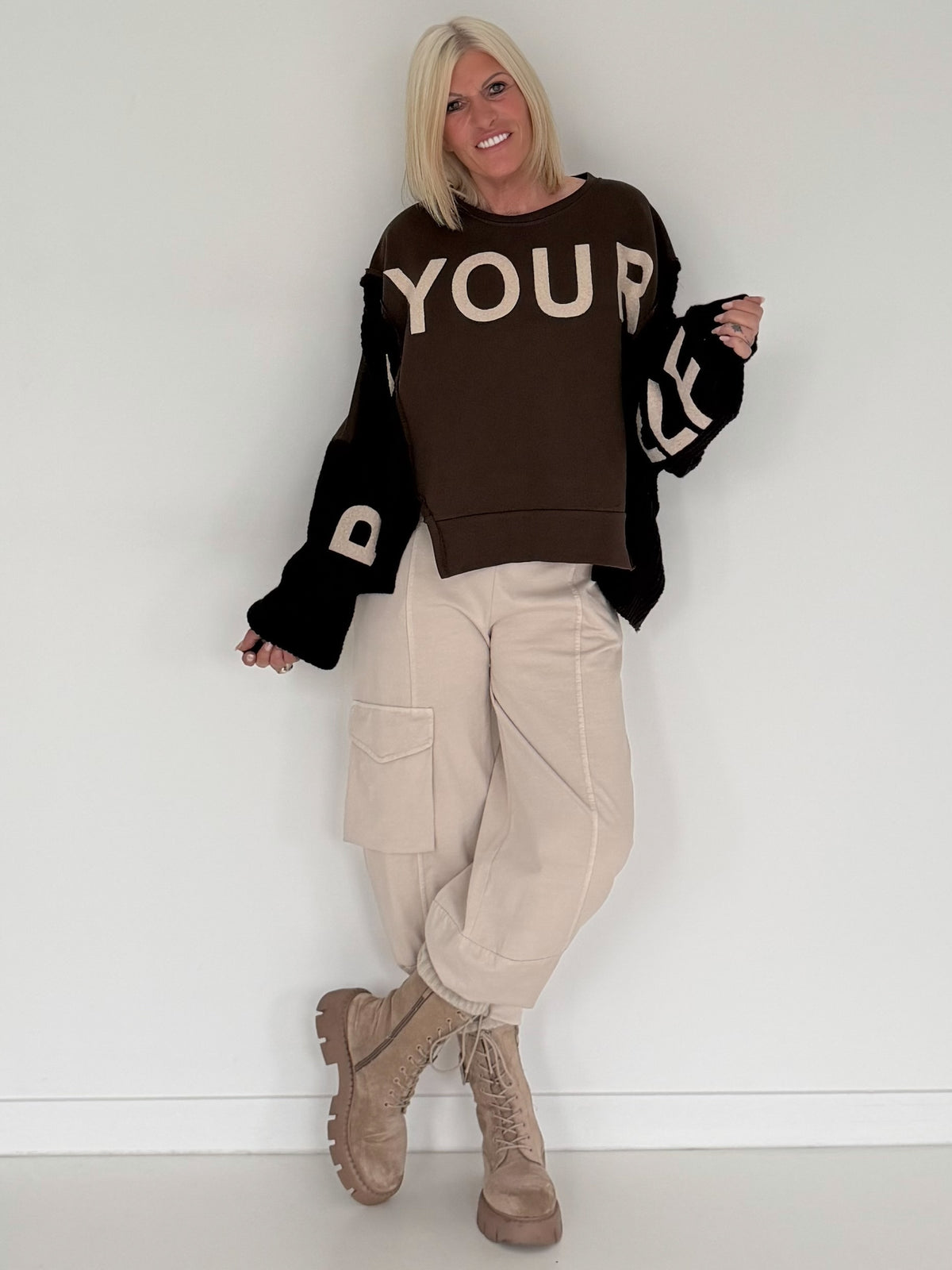 Sweater mit Strickeinsätzen - mokka