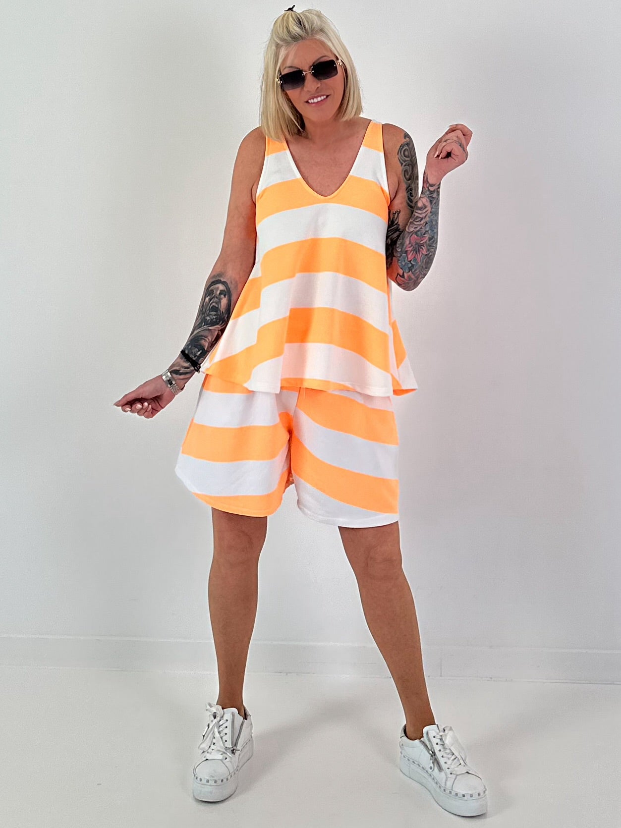 Two-piece with block stripes - white-neon orange