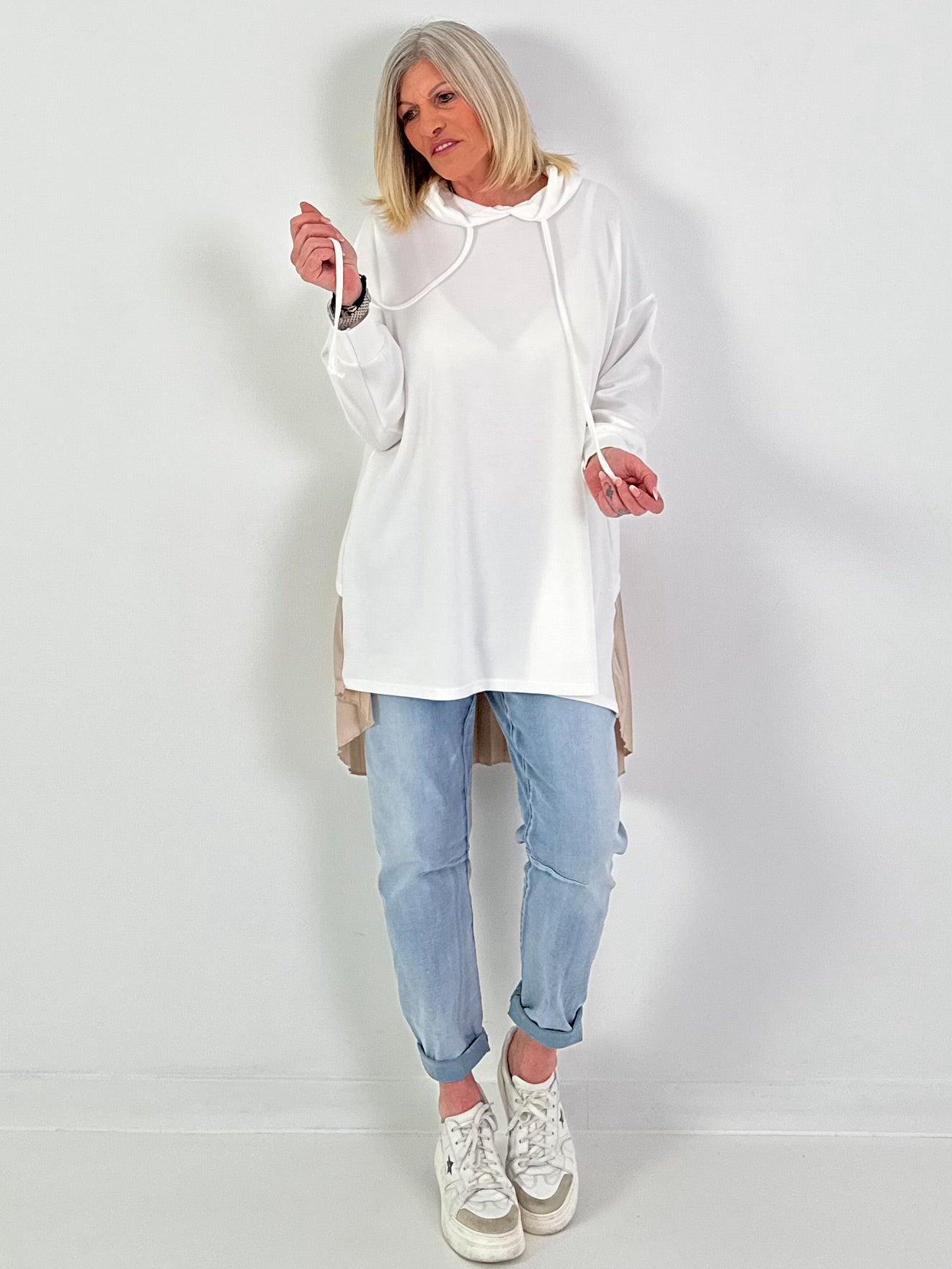 Long Hoodie mit Plissee-Einsatz - weiss