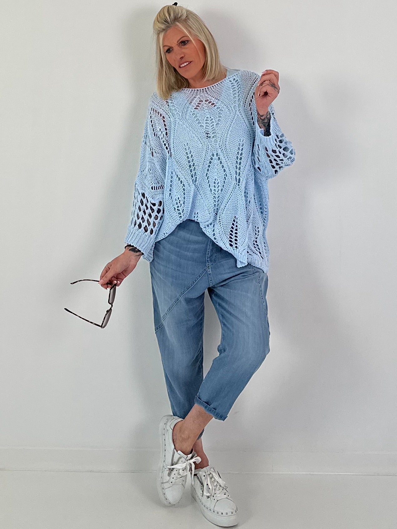 Häkelpullover mit Muster - hellblau