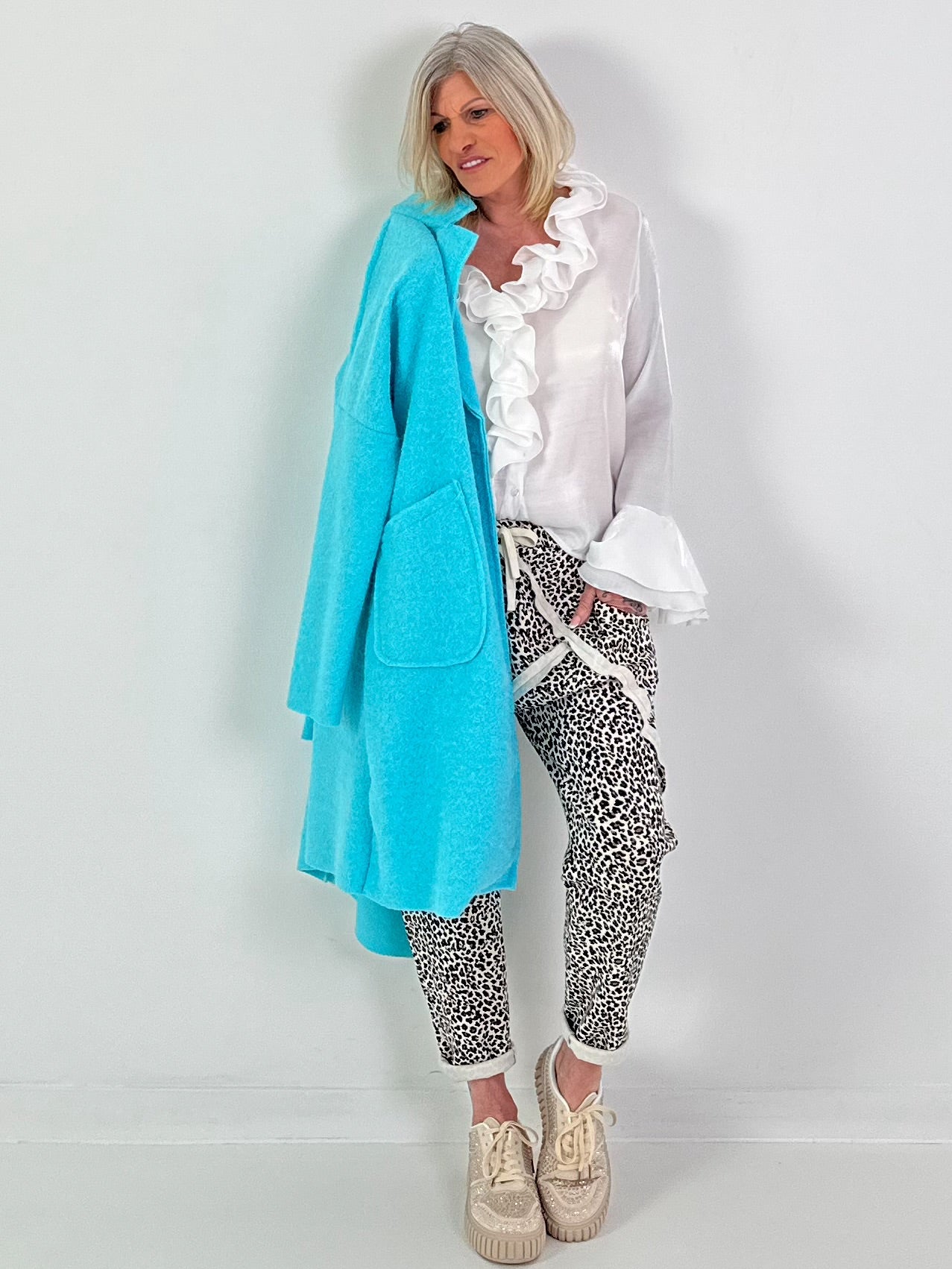 Bluse mit Volants - weiss