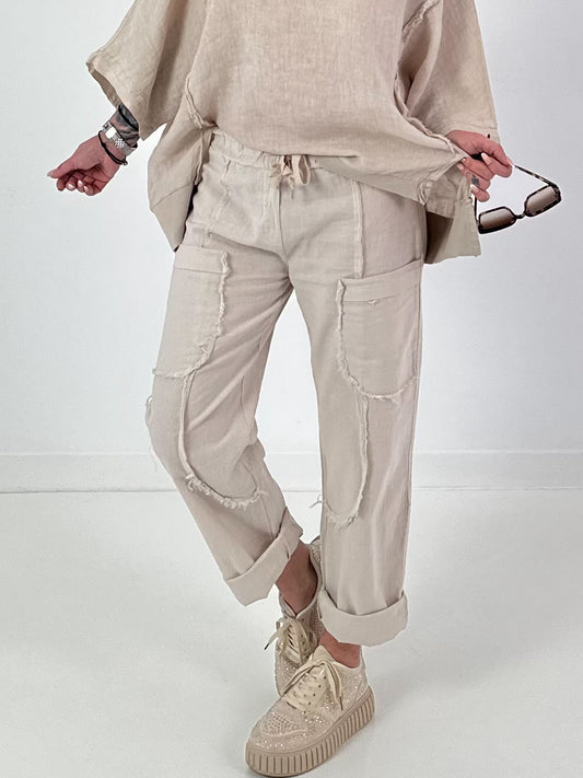 Leinen Hose mit aufgesetzten Taschen und Fransen - beige